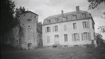 Photo ancienne du château de Challement